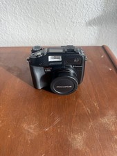 Olympus CAMEDIA C-5060 Wide Zoom 5.1MP Digital Camera  3 Batteries  Tested 
