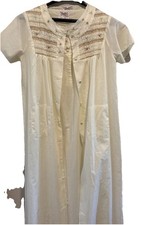 Vintage PLUM BLOSSOMS Nightgown Robe Set Sz S Smocked Floral Embroidered Cotton