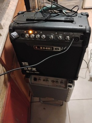 Line 6 Spider III 15 1x8 Guitar Amplifier w 15 WATTS AMP
