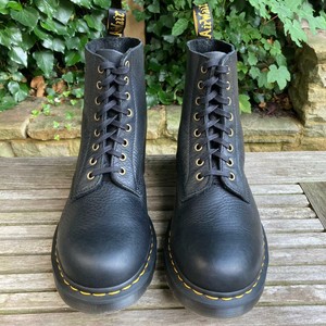 dm style boots uk