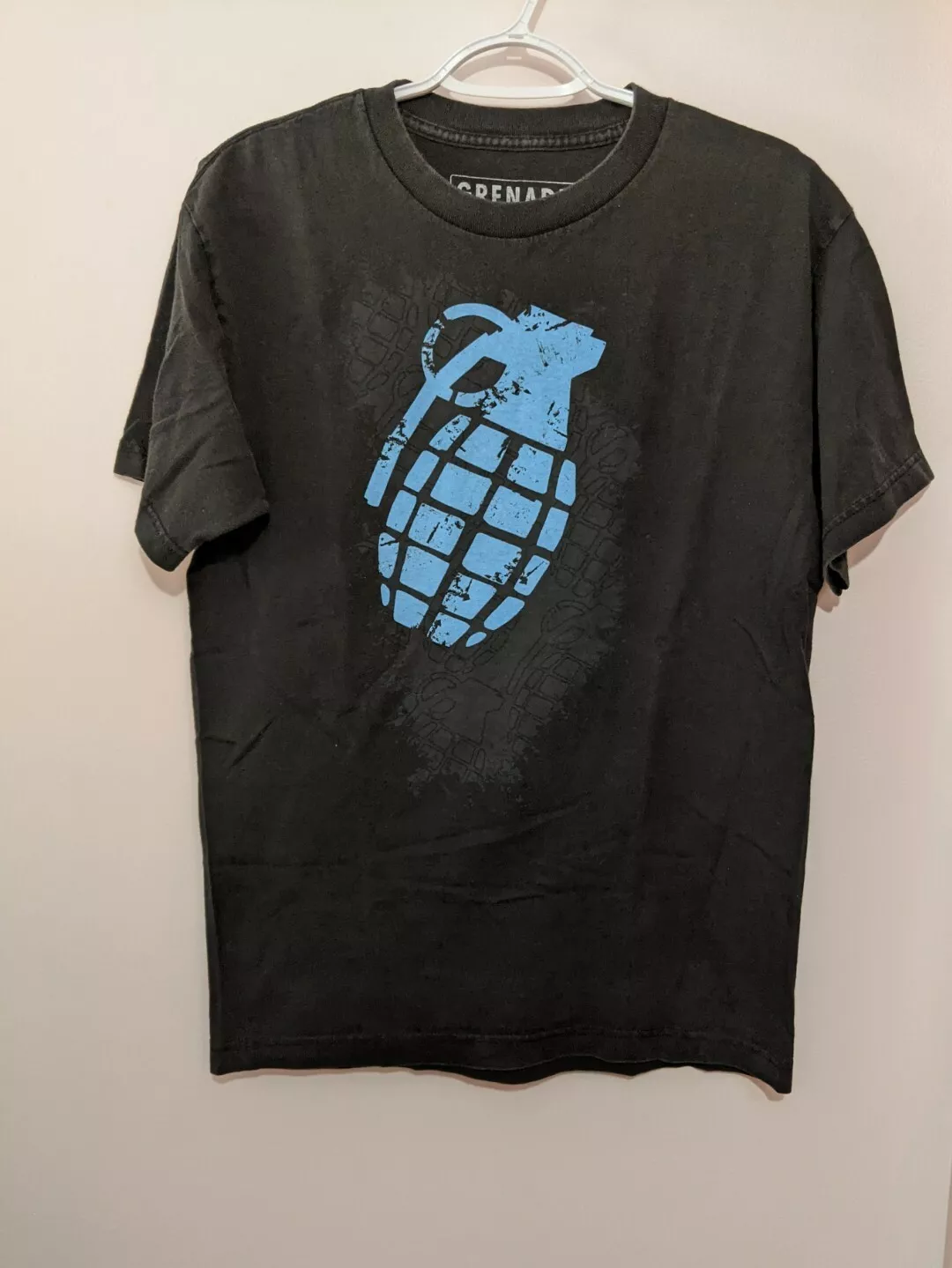 Picture 1 of 2