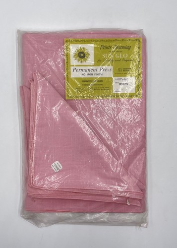 Vintage 70s SUNGLO Pink Tablecloth and 4-Napkins Set 52"x70" Rectangle NEW - Picture 4 of 5