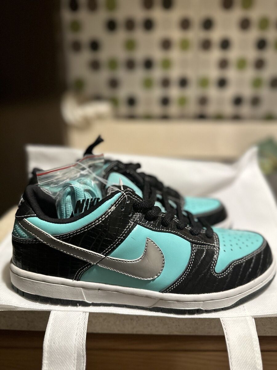 Size 9 - Nike SB Dunk Low Pro x Diamond Supply Co. Tiffany