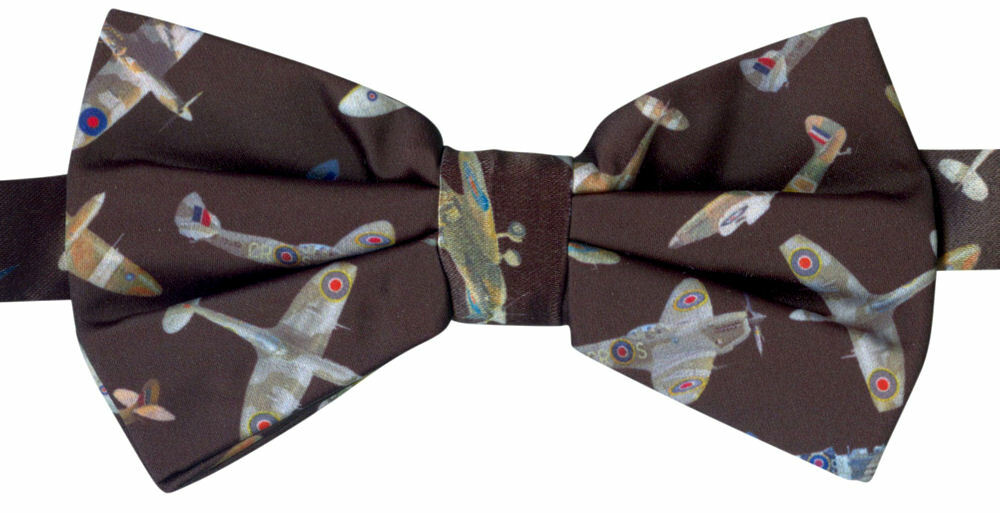 THE TIE STUDIO - Spitfire Army Plane on Black Men's Novelty Bow-tie