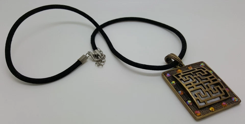 Juego de 3 collares colgantes de latón antiguos hechos a mano de cuero negro se envía desde EE. UU. Foto 2 de 4