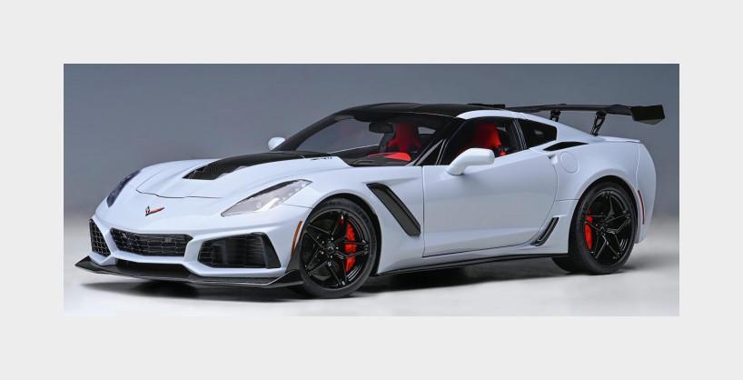 1:18 AUTOART Chevrolet Corvette C7 Zr1 2017 Grey Met AA71277