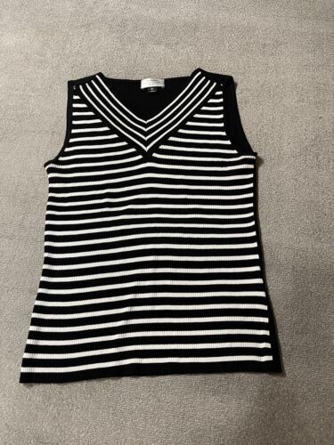 Tahari Tank Top Womens Size 6 P Black White stripes Sleeveless Blouse Shirt - Picture 1 of 4