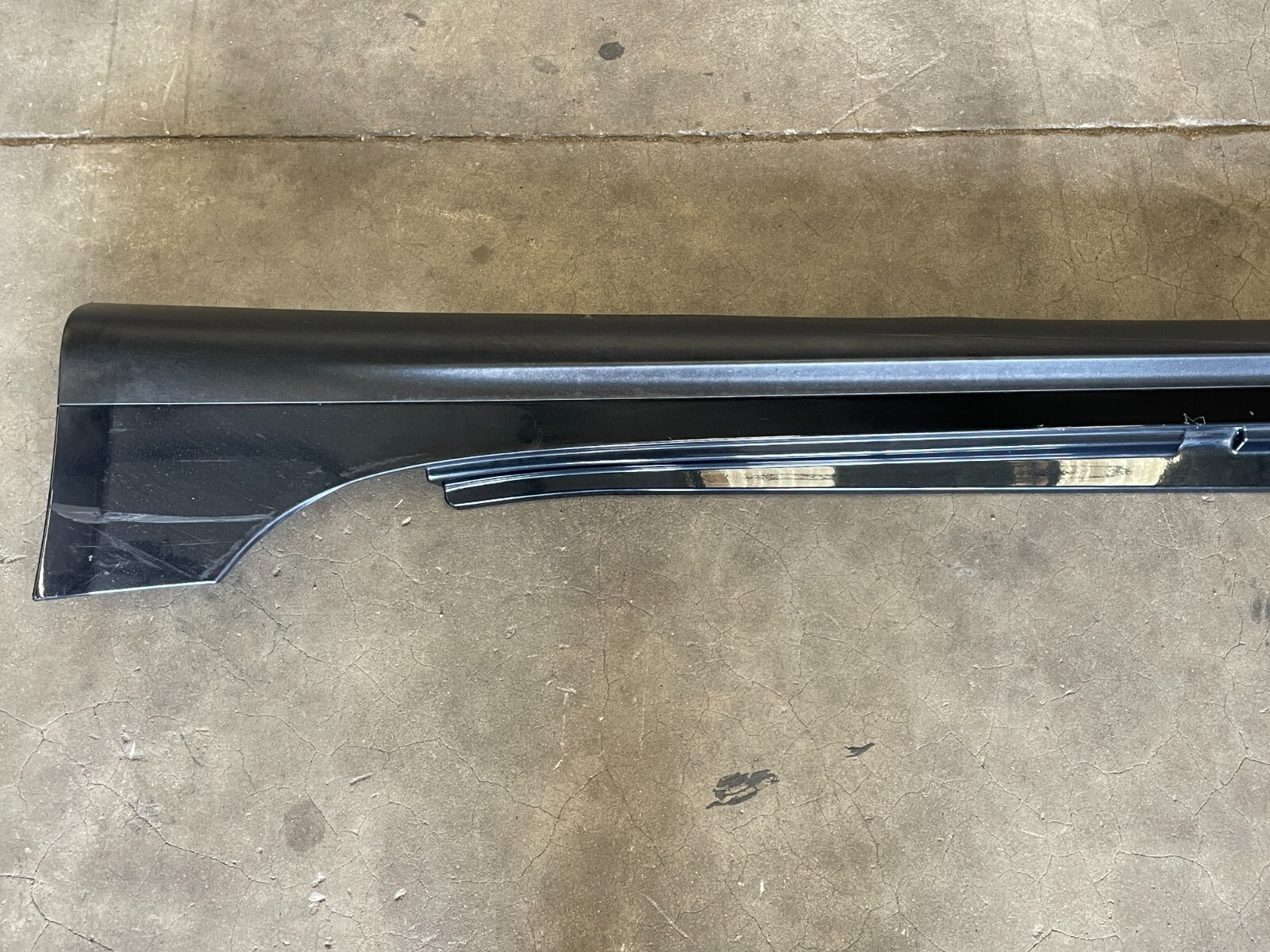 14-17 Maserati Quattroporte GTS Left Side Skirt Rocker Panel Molding 1574 OEM