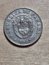 Moneda de 5 centesimos de Panamá, 1982. KM# 23, cobre-níquel. Escudo (9 estrellas).