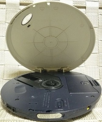 【動作品】 SONY ポータブルCD プレーヤー WALKMAN D-EJ775 Sony Walkman D-EJ775 Personal CD Player for sale online | eBay