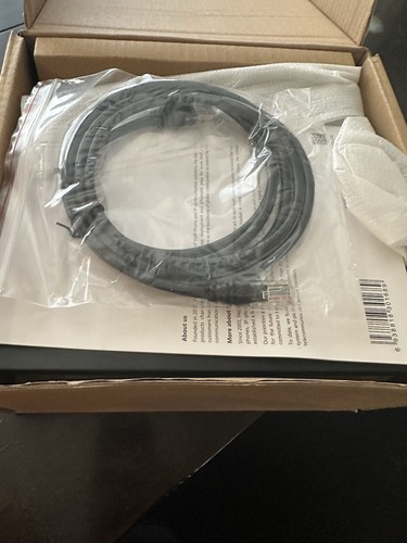Yealink Ultra-Elegant Gigabit IP Phone SIP-T40G NEW NIB 3 Available ! - Picture 3 of 4