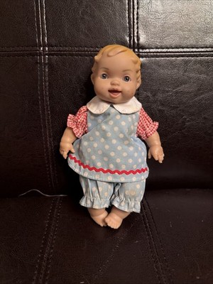 Vintage 1999 Uneeda 8  Beanbag Bottom Cutsie Doll NP-CE