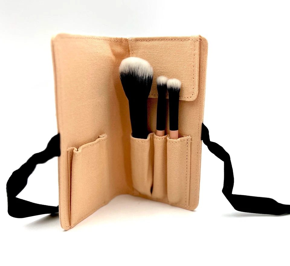 GUCCI Belleza Maquillaje Mini 3 Piezas Pinceles Set de Viaje con Estuche Foto 3 de 4