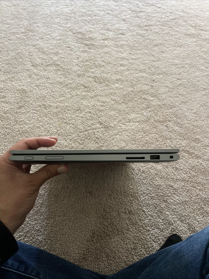 Dell Inspiron 13 5378 táctil 2 en 1 Intel I7-7500U 2,7 GHz 8 GB 1 TB SSD Win 11 Home Foto 4 de 4