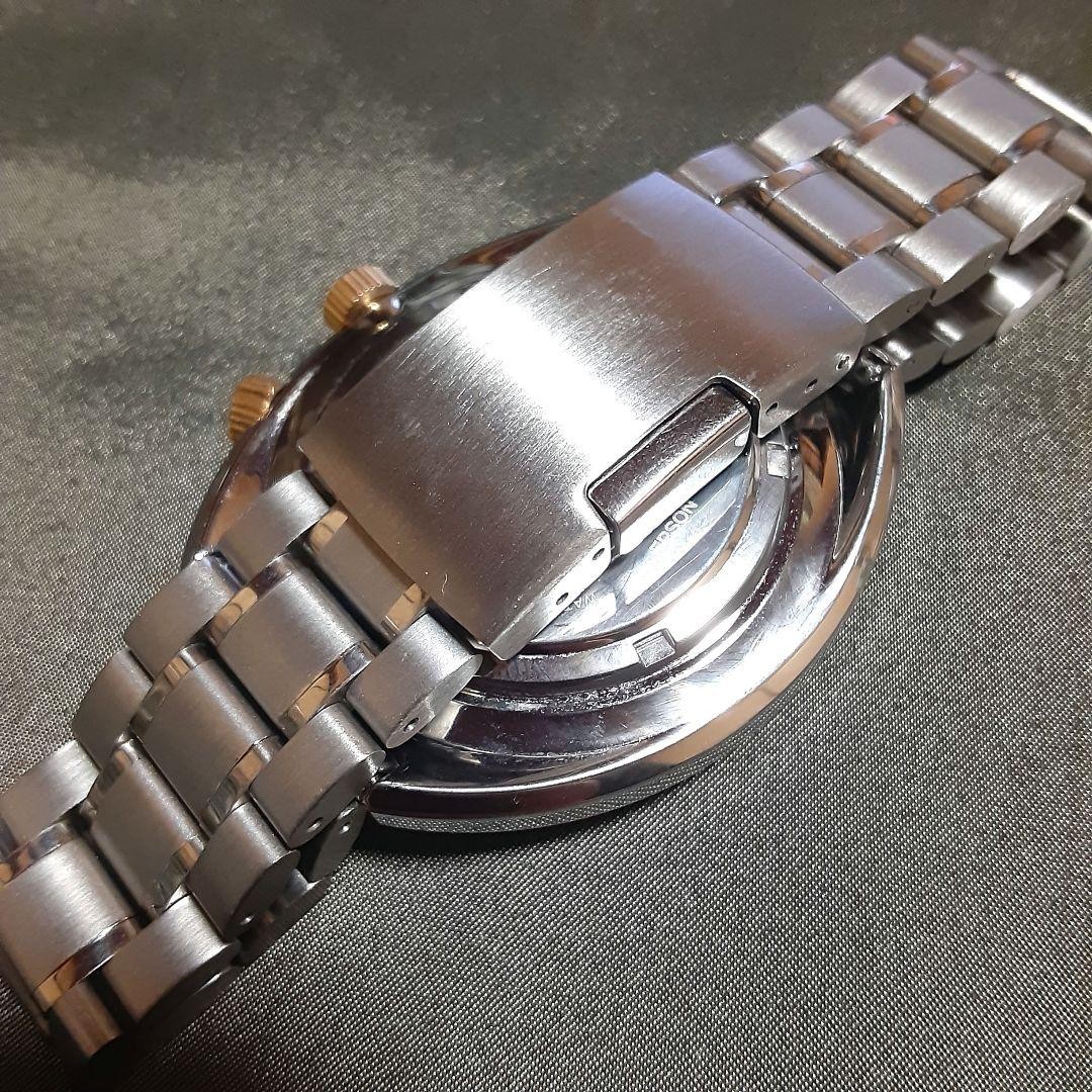 Orient World Map Day Date Automatic Watch with Go… - image 6