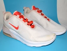 Nike Air Max Motion 2 Men’s Size 10 Sneakers White Crimson Red  CD5440-100