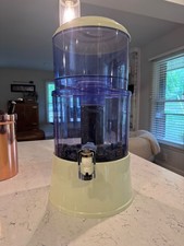 Nikken PiMag Aqua Pour Gravity Water System P...