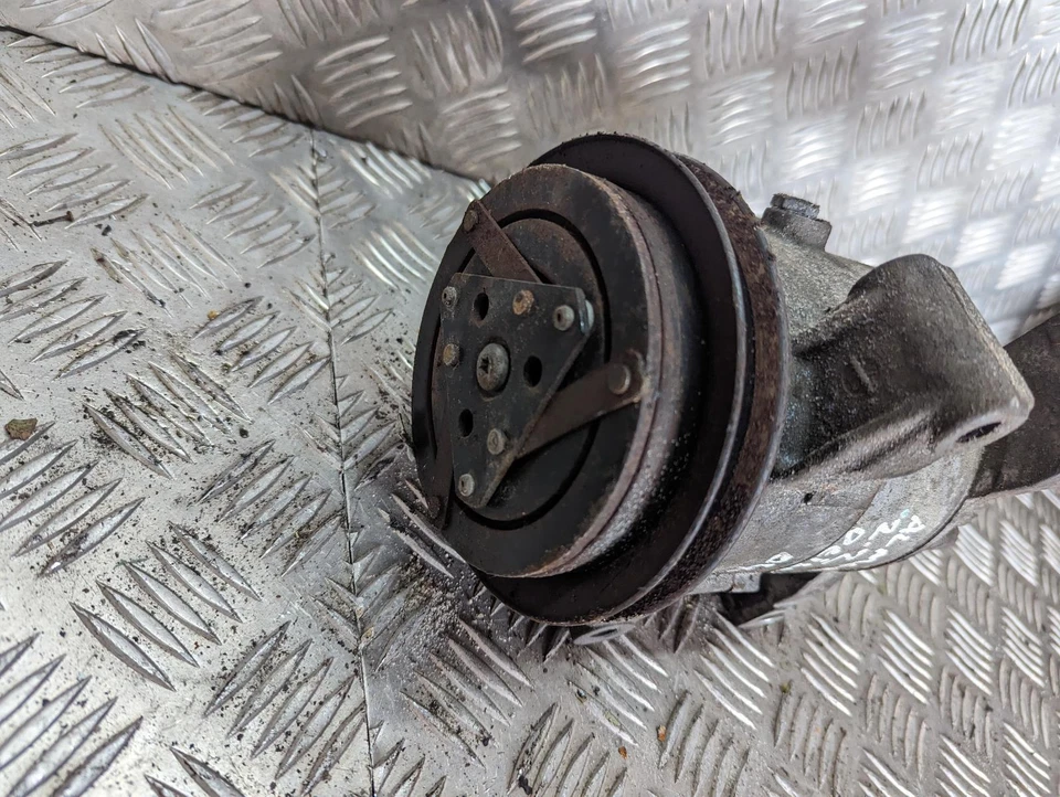 Compresor de aire acondicionado Nissan Almera 2004 2,2 diésel 00-07 Foto 2 de 3