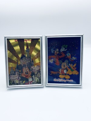 Set aus 2 Vintage Walt Disney World Postkarten in Rahmen Disney Holographisch