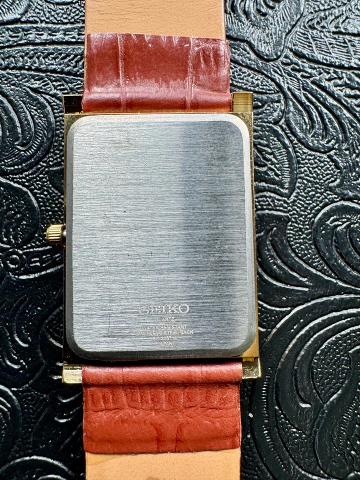 RARE GOLD BLUE Vintage Seiko Slim Quartz Men’s Wrist Watch - Image 4 of 4