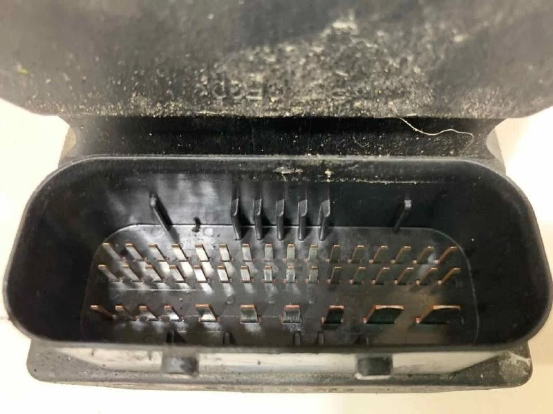 2004 2005 年奥迪 S4 Abs 防抱死制动泵模块总成 Oem — 第 3/3 张图片