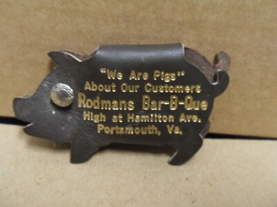 VTG We Are  Pigs RODMANS BAR-B-QUE PORTSMOUTH Va. KEYRING KEYCHAIN PIG FOB