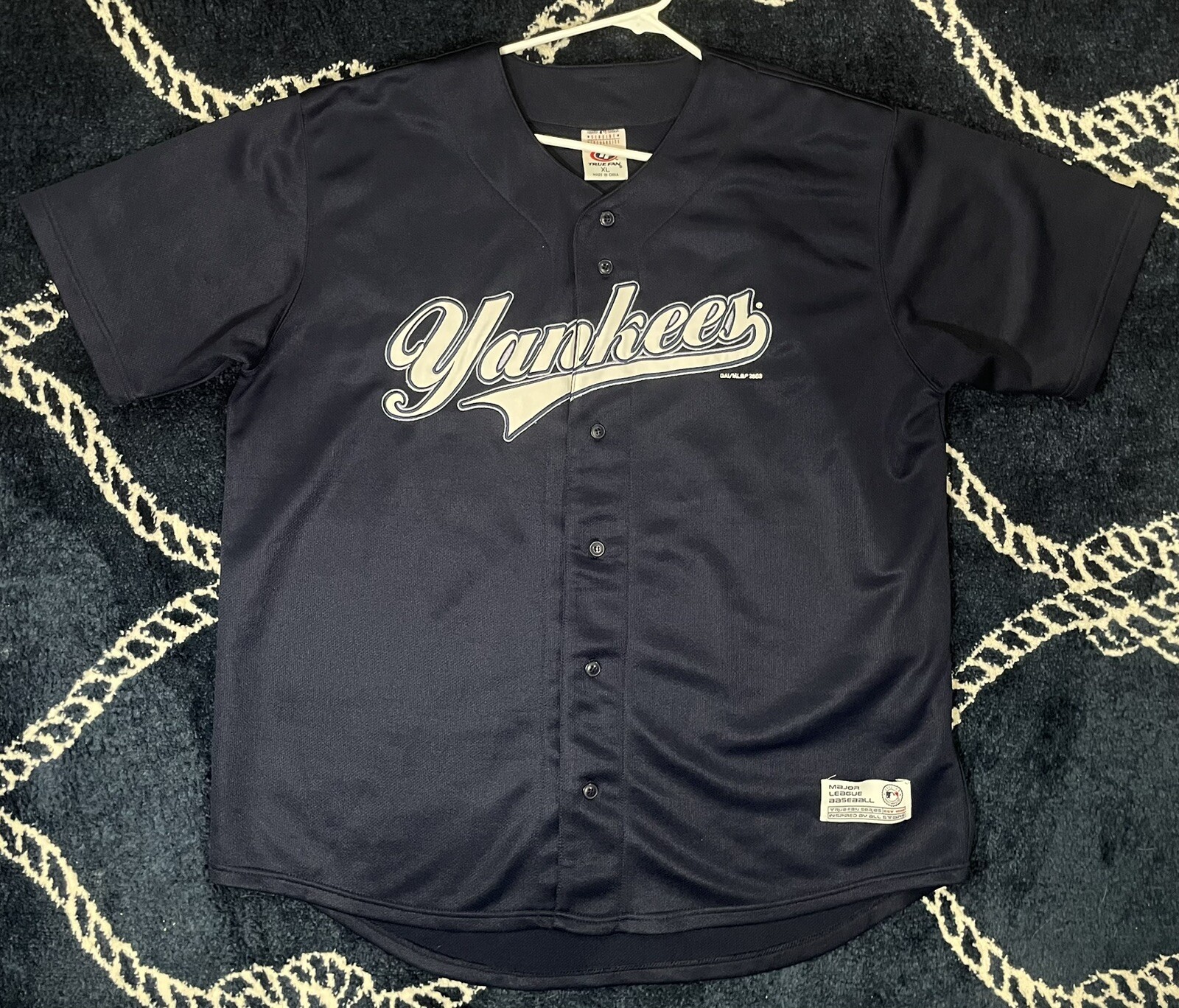 Derek Jeter Vintage New York Yankees 2003 True Fan MLB Jersey Size XL