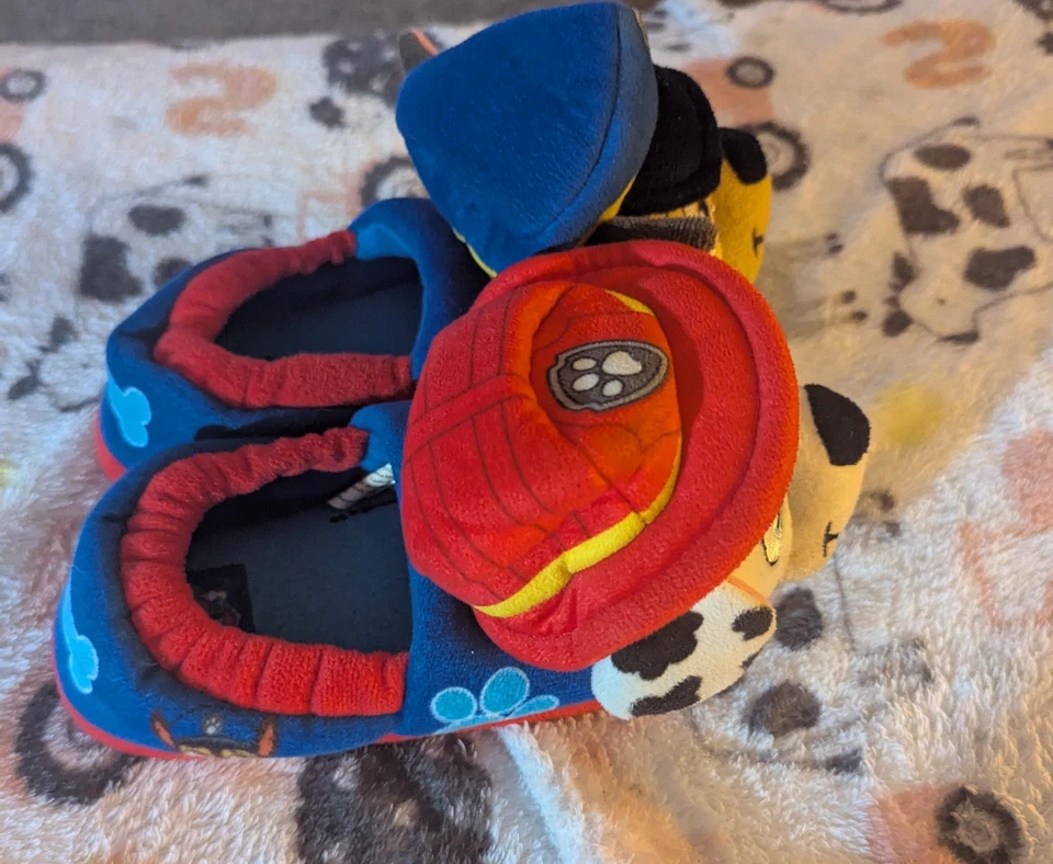 Zapatillas de felpa Paw Patrol para niños pequeños Chase and Marshall, talla 9-10 Foto 3 de 3