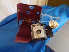 VTG 1959 Kodak Brownie Starmatic II Camera Flash Outfit Camera - Not Tested