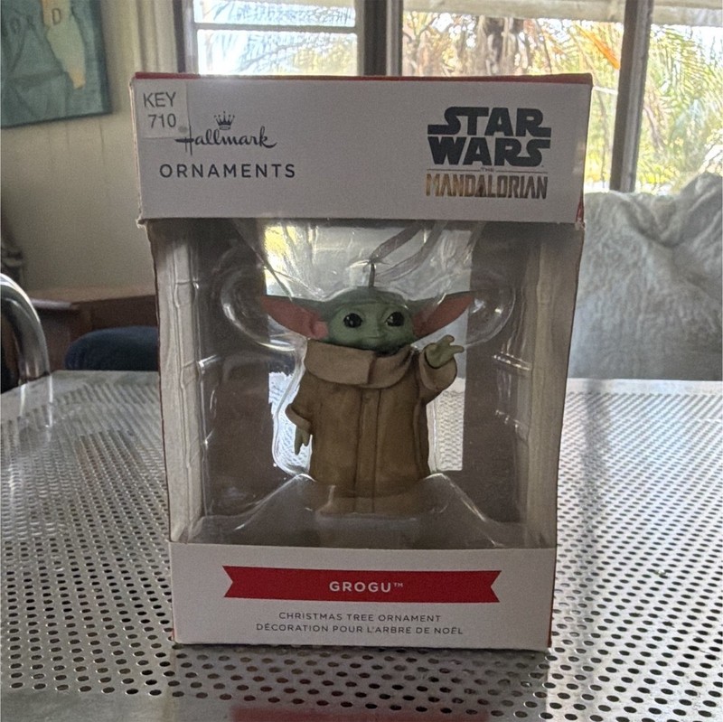 Hallmark Star Wars The Mandalorian Grogu Hanging Christmas Tree Ornament