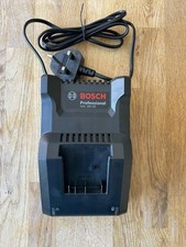 Bosch GAL 18V-40 Professional Battery Charger