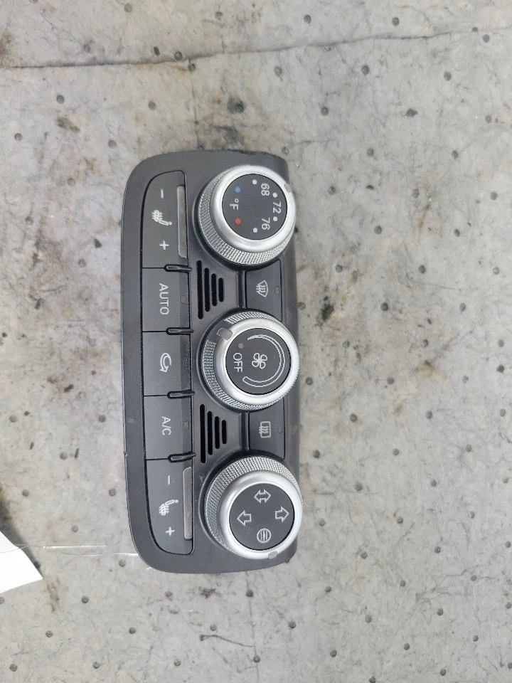 温度控制 Climatronic 9AK Opt 4A3 适合 14-15 奥迪 TT 1656790 — 第 2/4 张图片