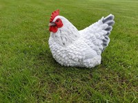 Gartenfigur Huhn Liegend Weiß Henne Frostsicher Dekofigur FrüHling Ostern Neu