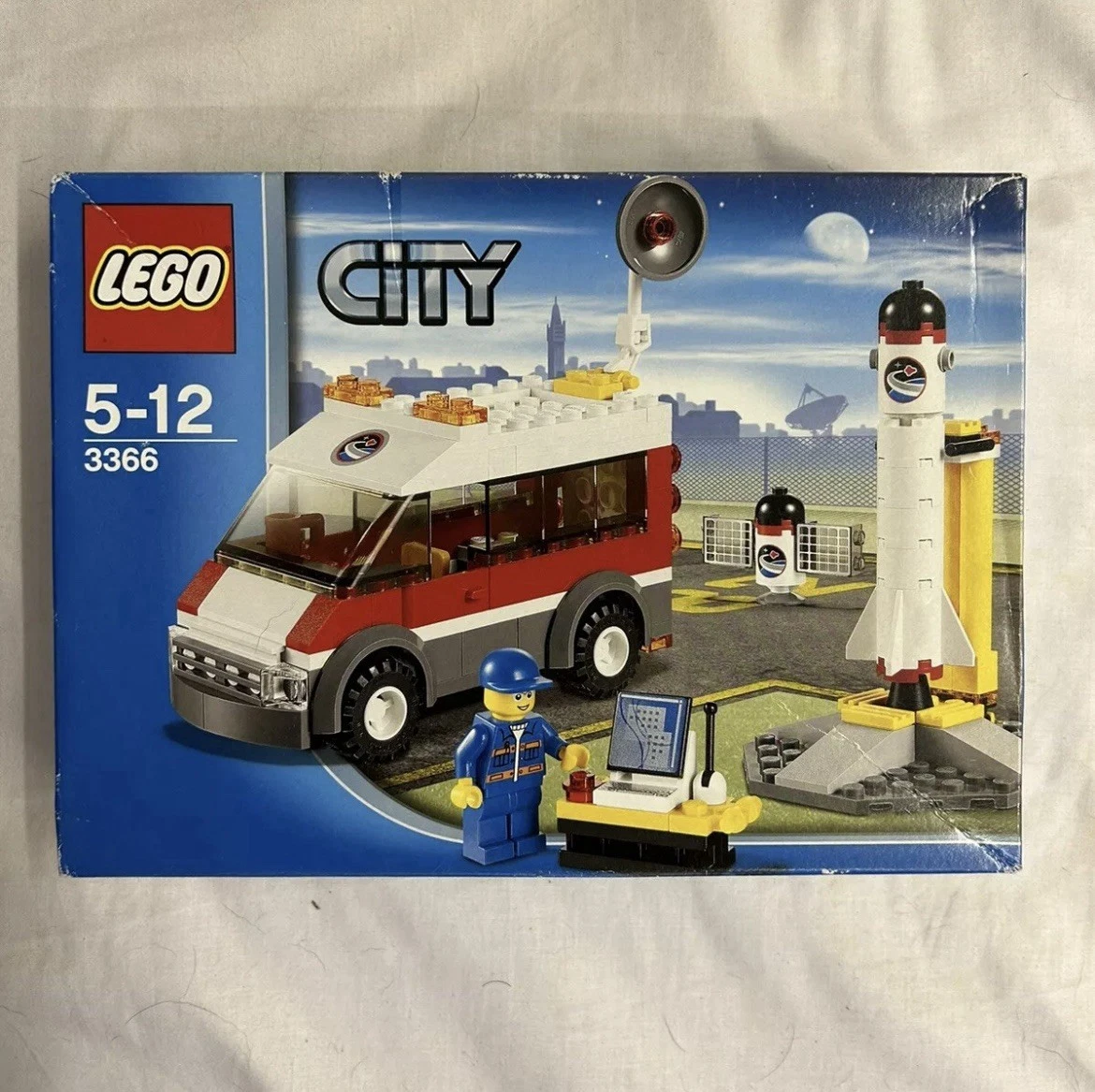 LEGO 3366 City Space Truck Launch Set Vintage, New Sealed