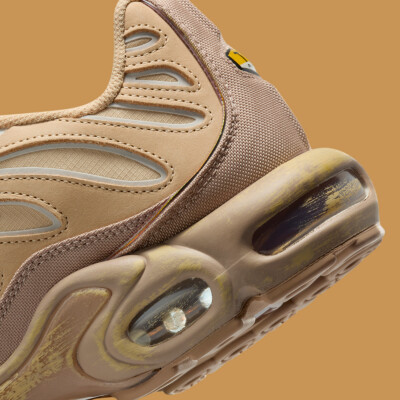 Nike Air Max Plus TN Tuned Handcrafted Sesame Mauve Hemp FZ5049