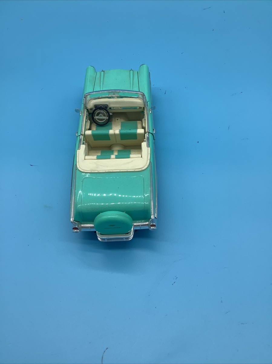Road Legends '57 Chevy Bel Air Conv 283 V8 Surf Green/Lt. Green