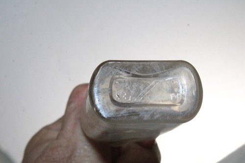 SAVANNAH GA MEDICINE BOTTLE WMA BISHOP DRUGGIST 4 1/4'' - Picture 6 of 9