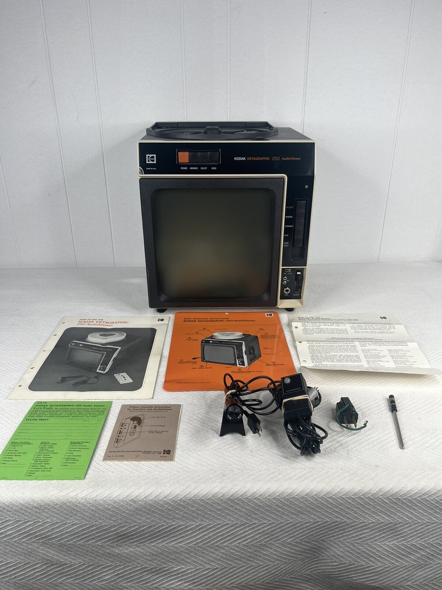 Vintage Kodak Ektagraphic 250 AudioViewer Slide Projector