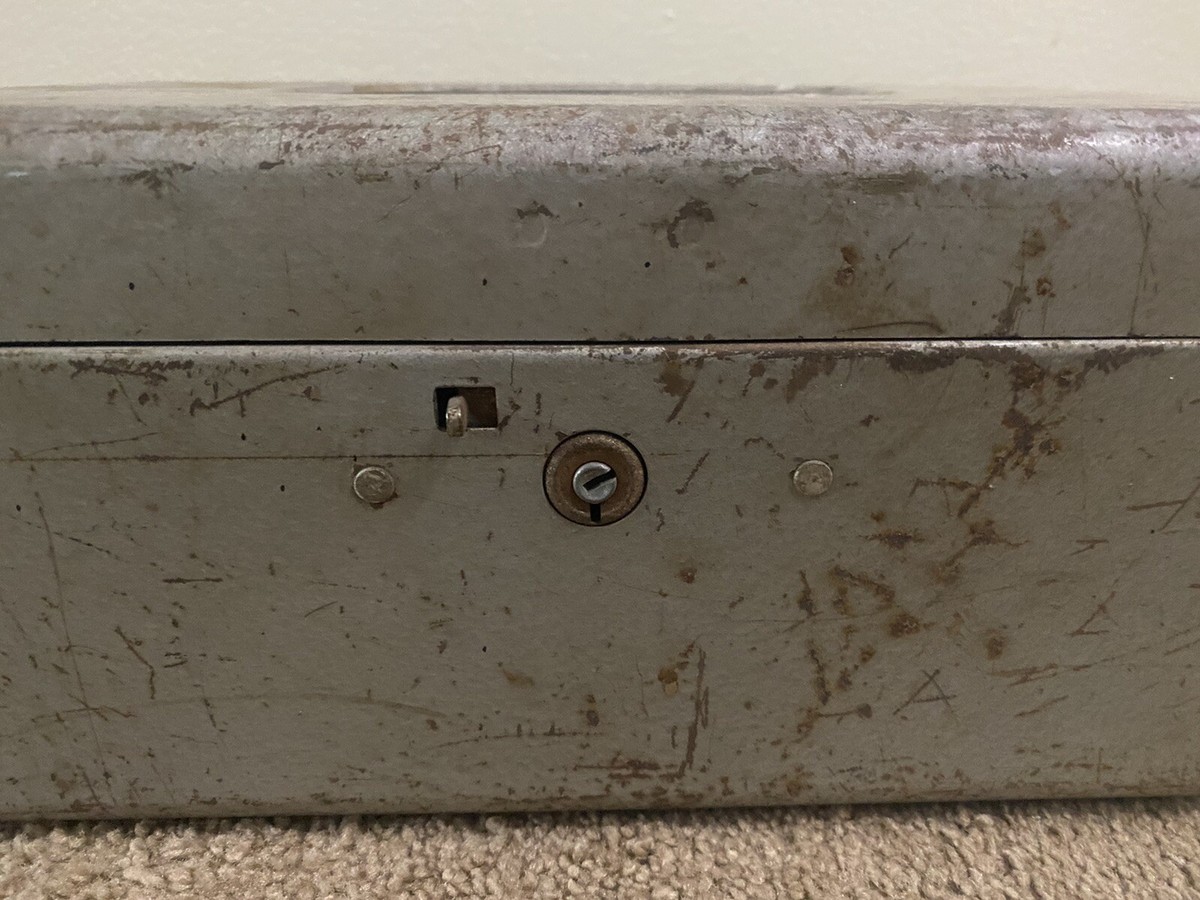 鉄製　BOX 80's 鉄製 BOX 80's