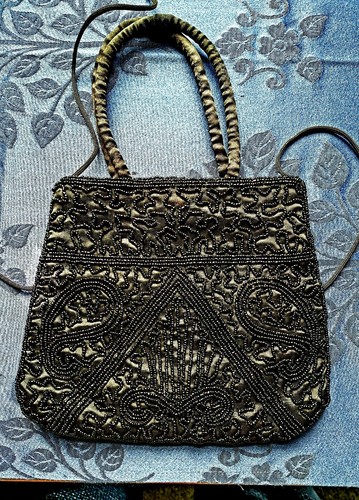 Vintage 1930s style Art Deco Black satin & Bead Embroidered Evening Bag - Picture 8 of 13
