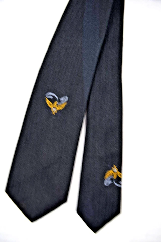 Neck Tie VTG I Magnin Bronzini  50s 60s Eagle Ribbed Slim Silk Tie 55" x 2.25" - Image 3 of 4