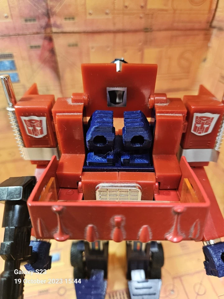G1 Optimus Prime/Ultra Magnus 3D Resin Printed Weapon+hands+storage System - Image 4 of 4