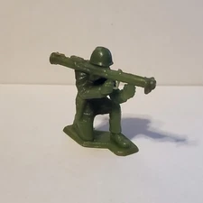 1960's Louis Marx WW2 World War 2 II Green American USA Toy Soldier 60MM Figure