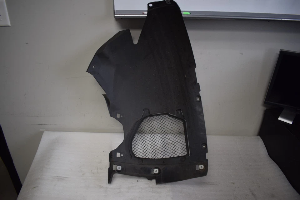 Guardabarros delantero derecho Porsche Boxster 2016 forro de fábrica OEM Foto 4 de 4