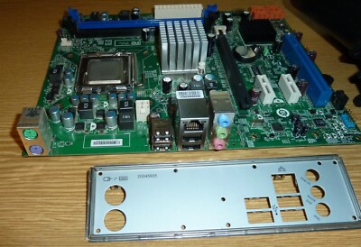 PC Medion MSI-7653 Mainboard Sockel 775 + CPU Intel Pentium E5700 3,0 Ghz  /3