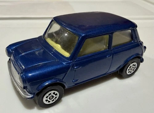 Corgi Toys Whizzwheels Morris Mini Minor