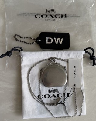 NWT COACH LIMITED ED RUNWAY SILVER METAL KISSLOCK PENDANT NECKLACE