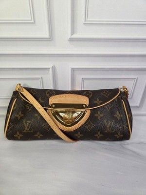Louis Vuitton Beverly Pochette Bag
