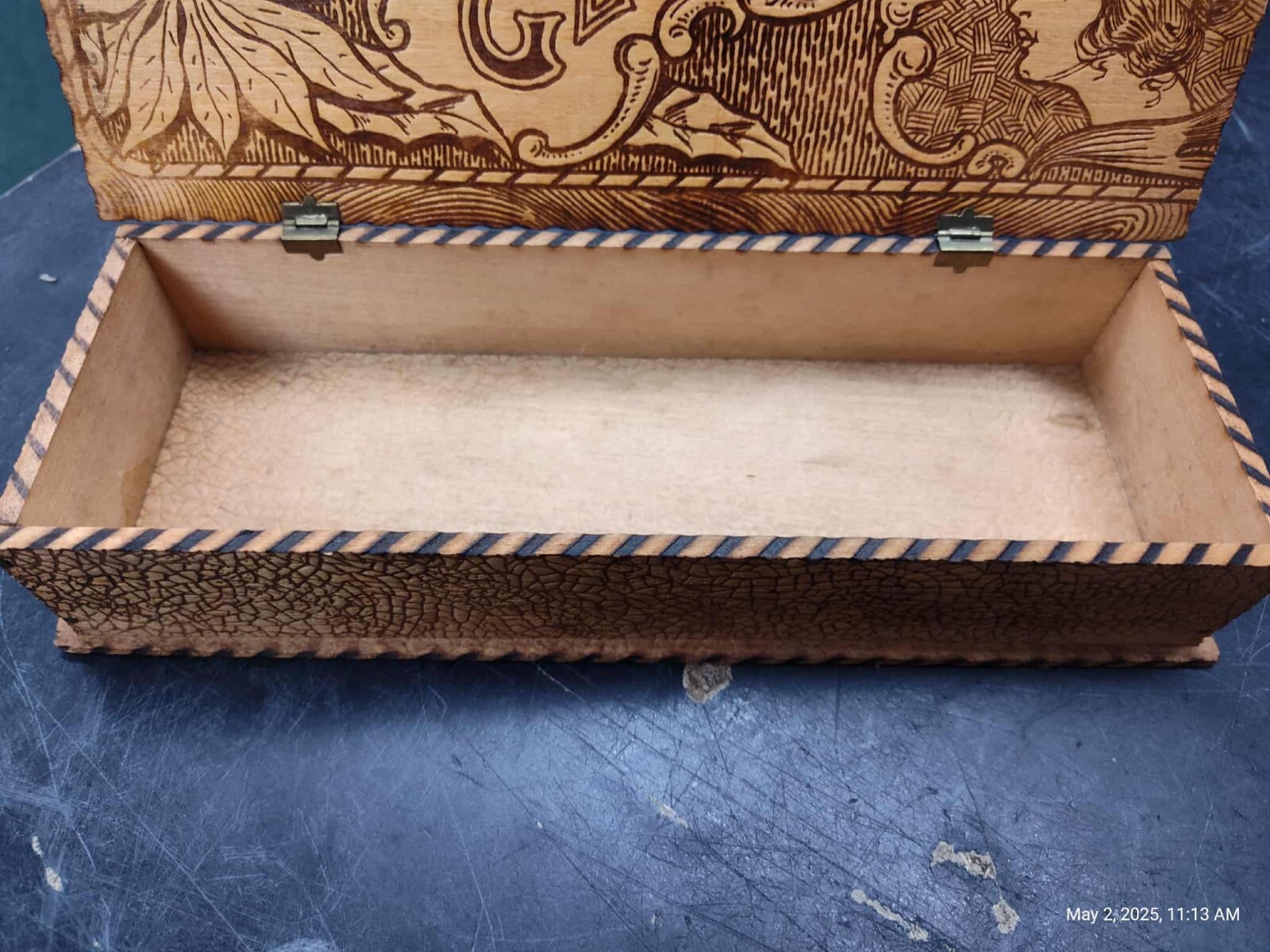 Picture 3 of 8