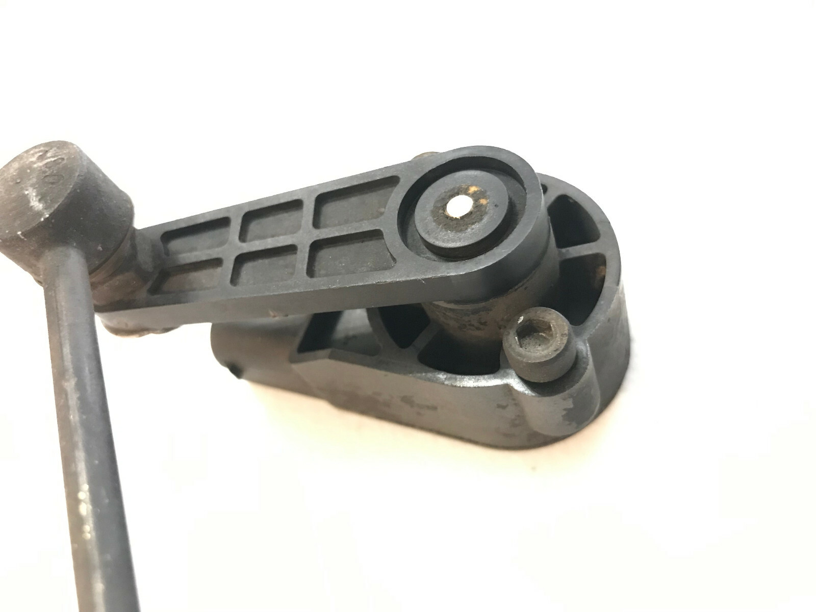 07 MASERATI QUATTROPORTE M139, 4.2 V8 FRONT LEFT SUSPENSION HEIGHT LEVEL SENSOR 